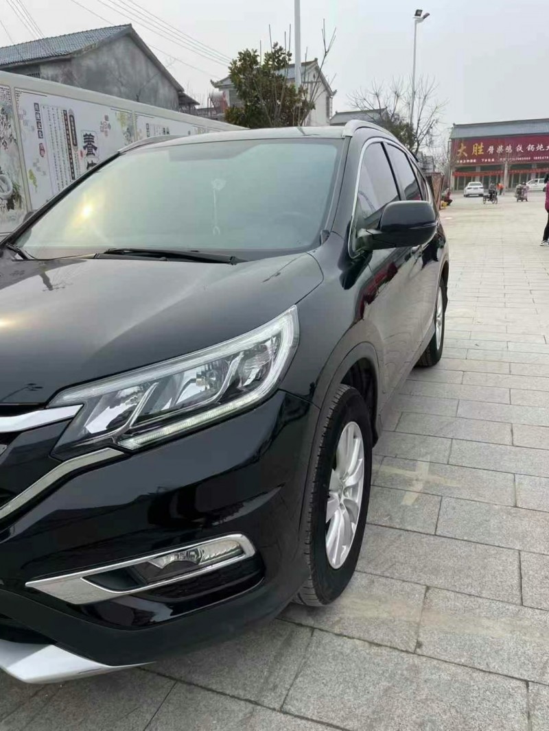 青岛16年本田CRV2
