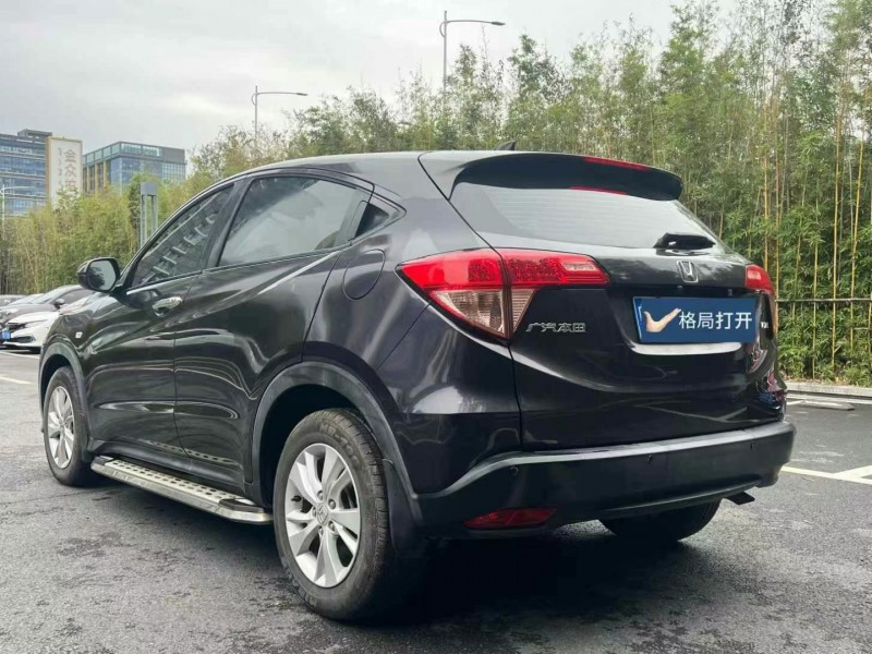 东莞16年本田缤智8