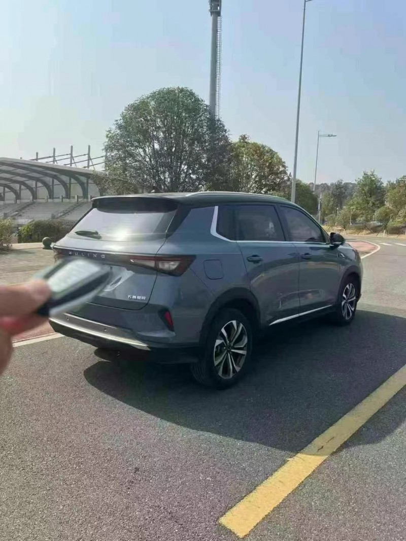 玉林22年五菱汽車星辰8