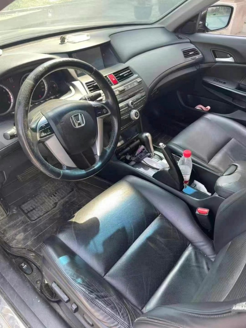 徐州13年本田雅阁5