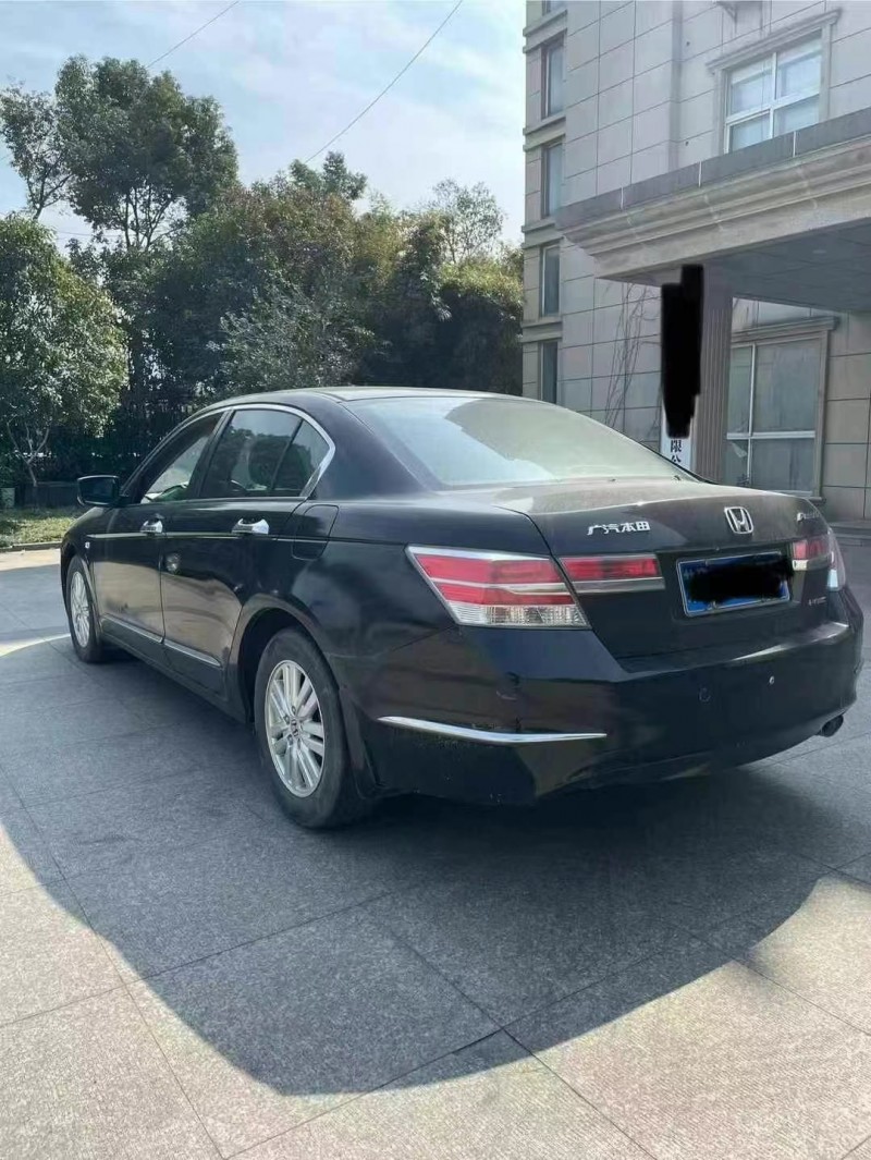 徐州13年本田雅阁8