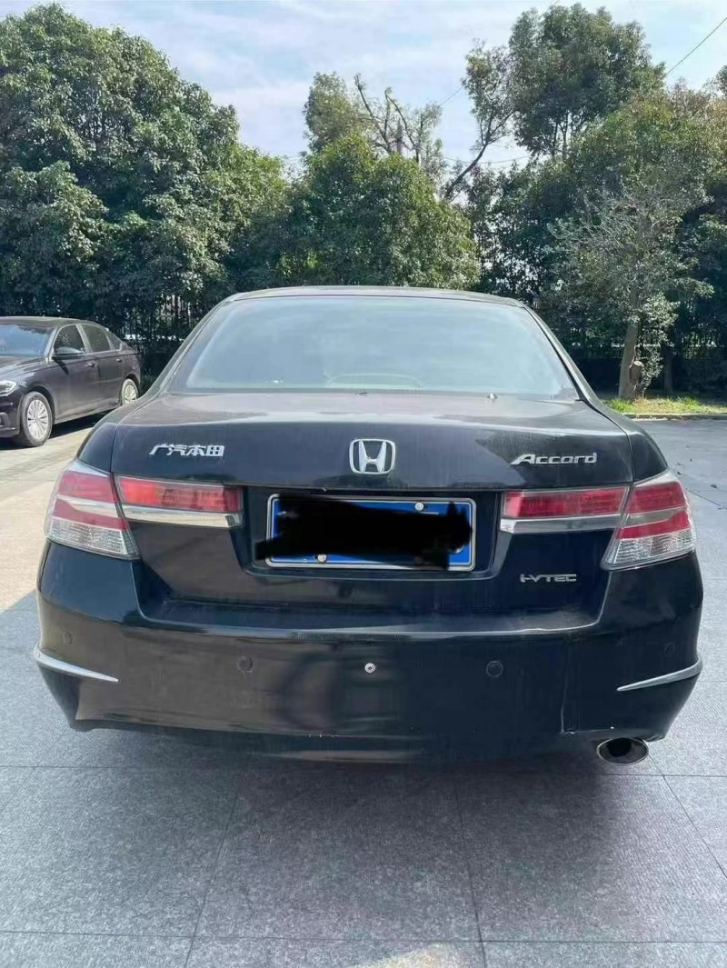 徐州13年本田雅阁9