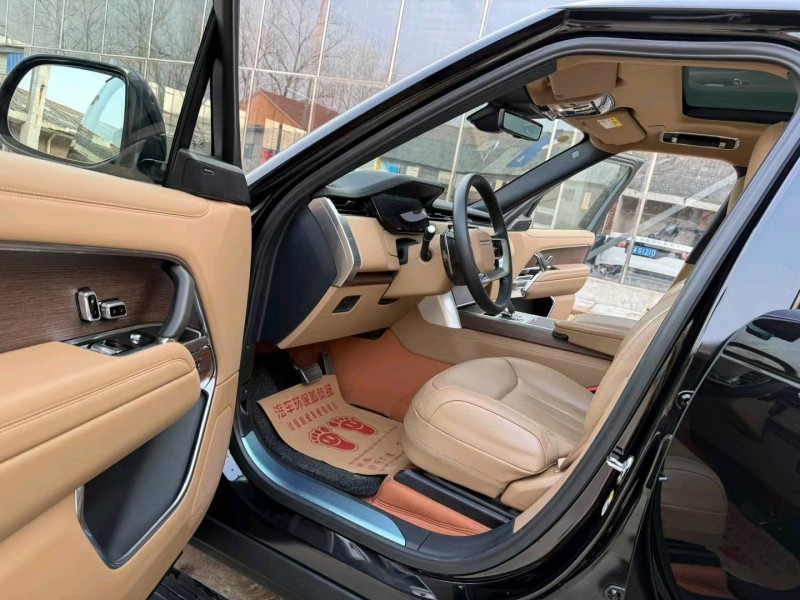 徐州24年路虎揽胜行政5