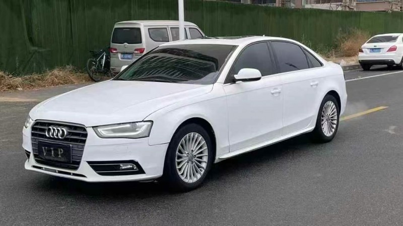 济宁15年奥迪A4L3