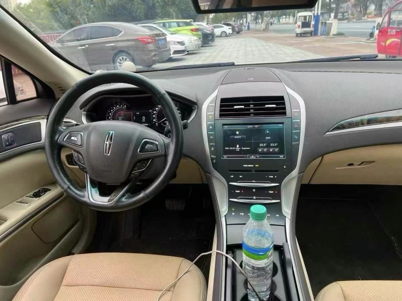 九江15年林肯MKZ8