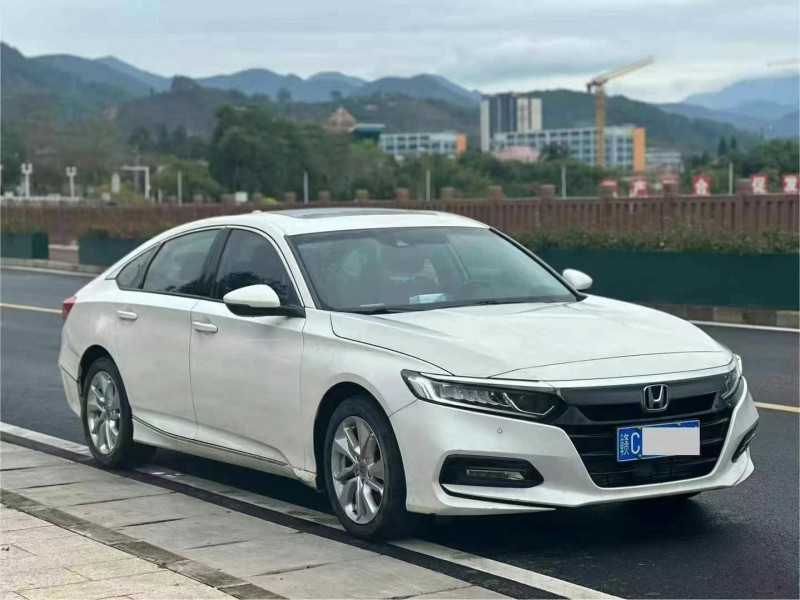 广州18年本田雅阁2