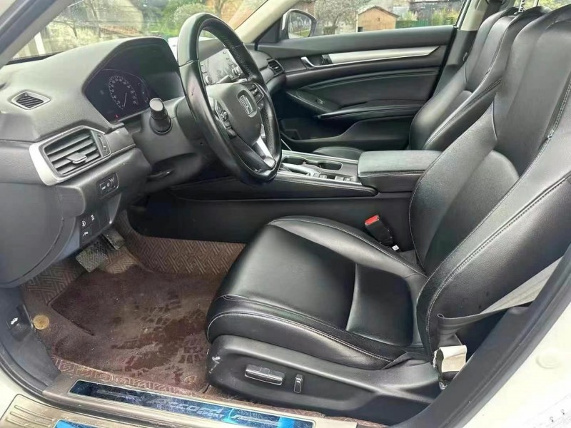 广州18年本田雅阁6