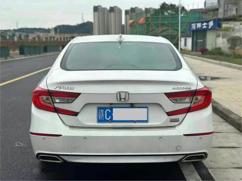 广州18年本田雅阁9