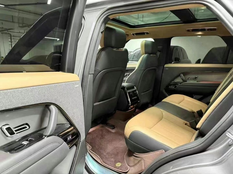 广州23年路虎揽胜8