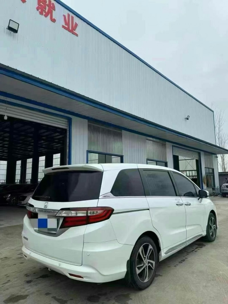 青岛17年本田奥德赛8
