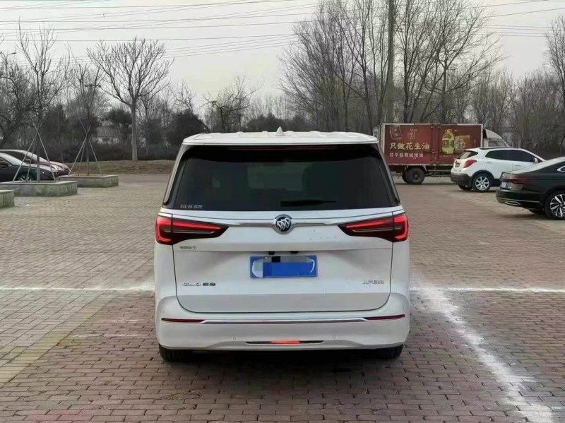 济宁21年别克GL89