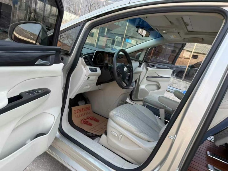 徐州23年别克GL84