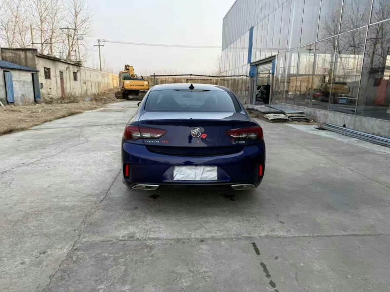 徐州19年别克君威9