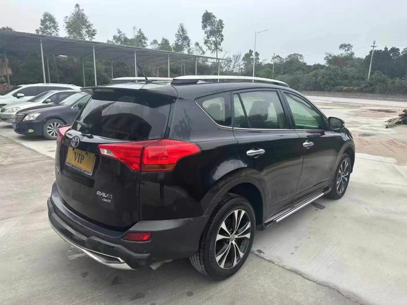 湛江13年豐田RAV48