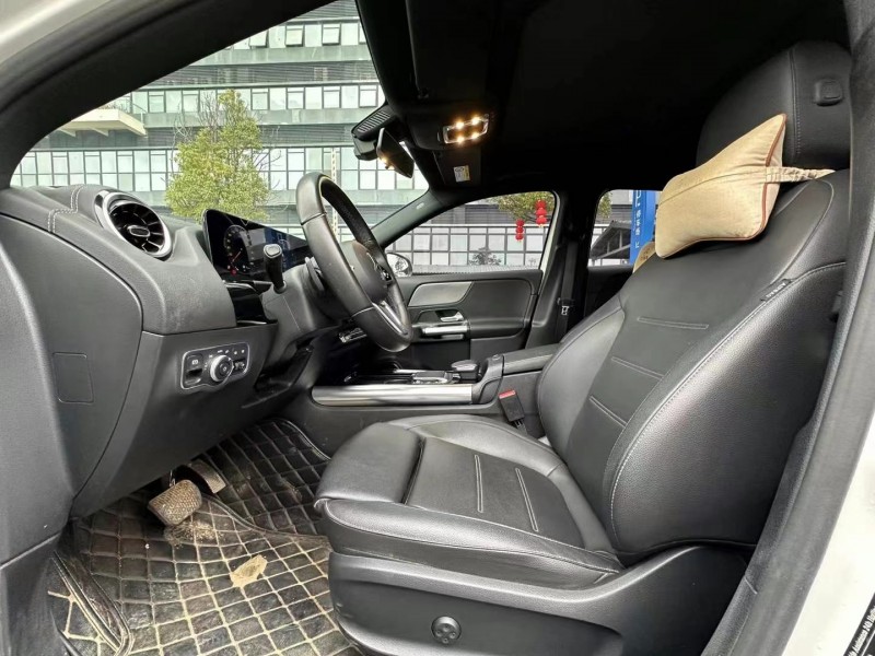 东莞21年奔驰GLA4