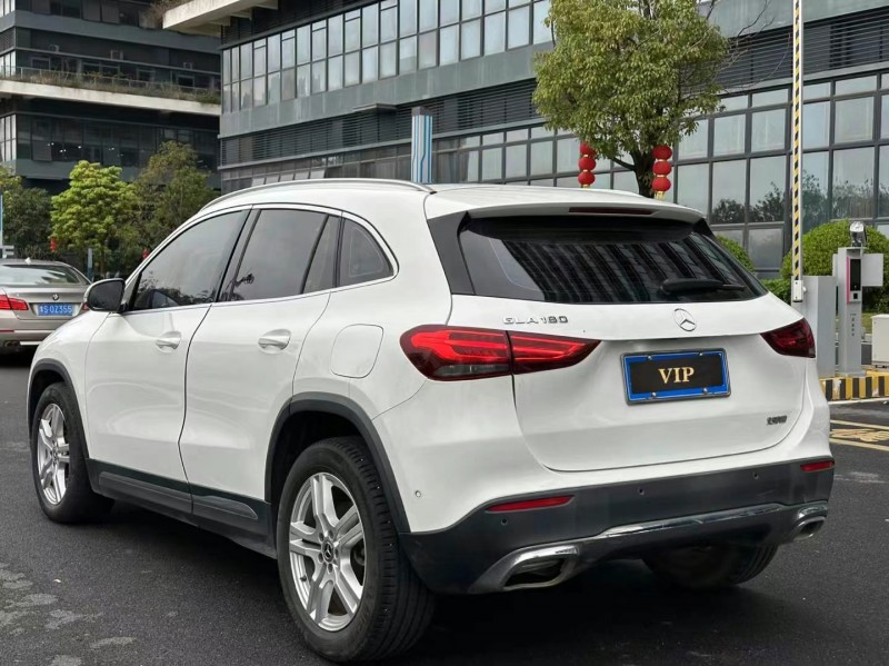 东莞21年奔驰GLA8