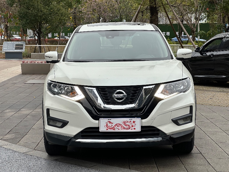 廣州20年日產奇駿1