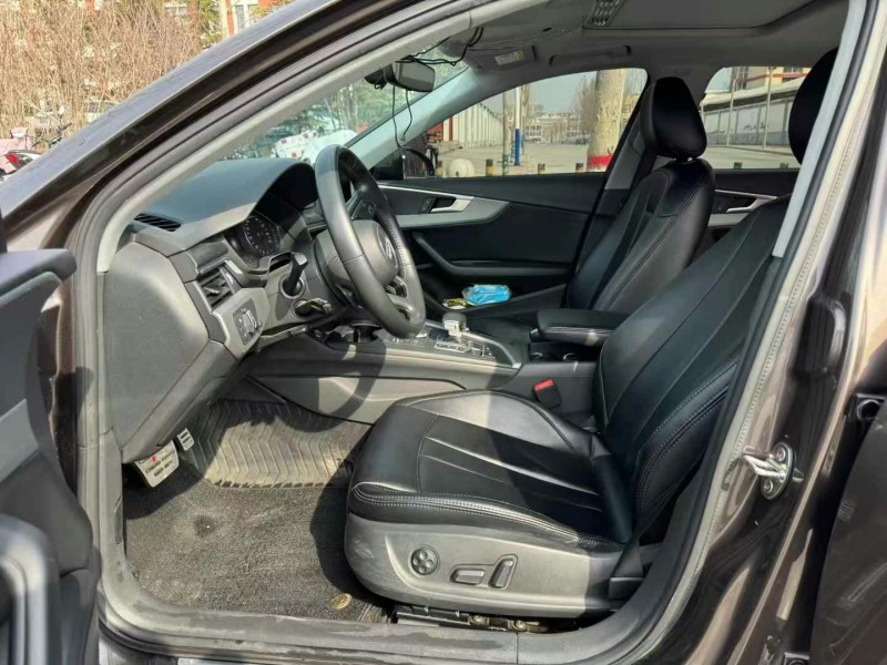 济宁18年奥迪A4L6