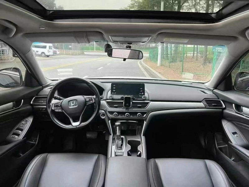 广州20年本田雅阁4