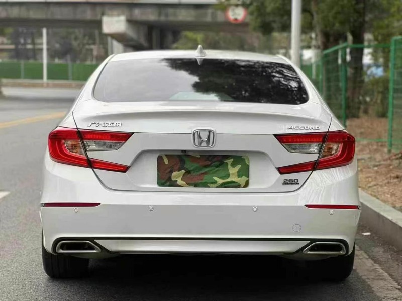 广州20年本田雅阁7