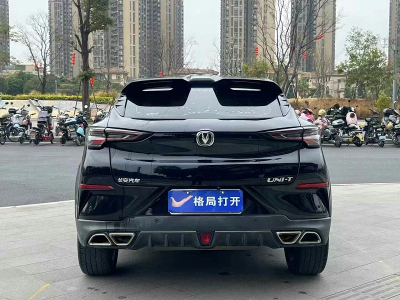 東莞20年長安汽車UNI9