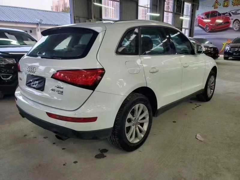 济宁14年奥迪Q58