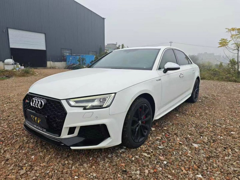 苏州18年奥迪A4L3