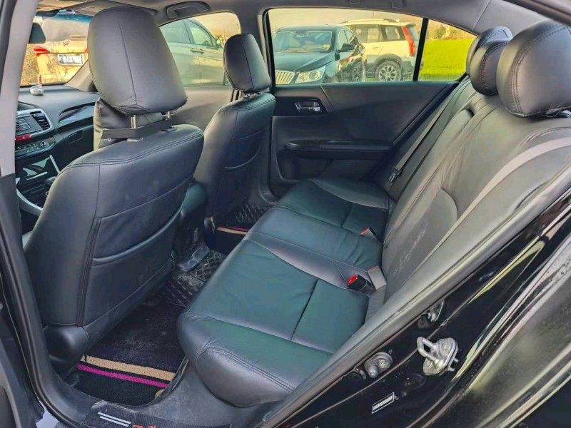 苏州17年本田雅阁6