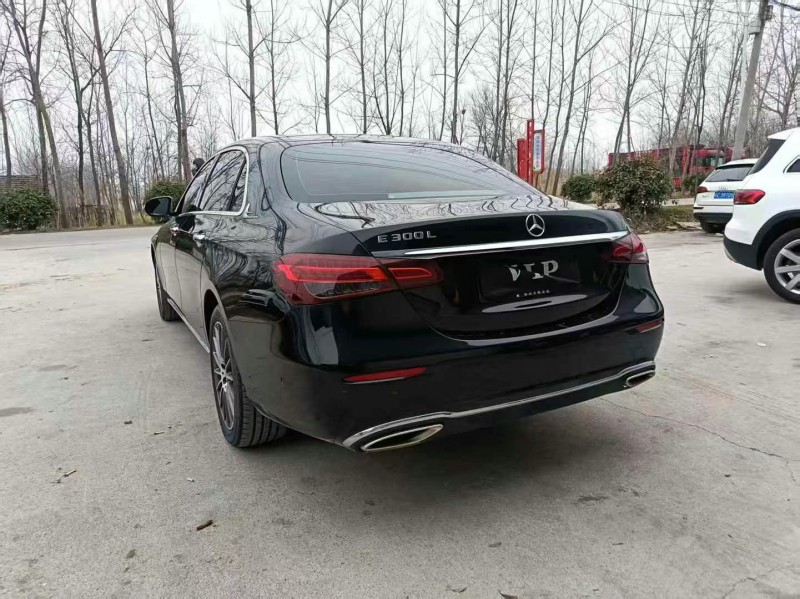 徐州22年奔驰E8