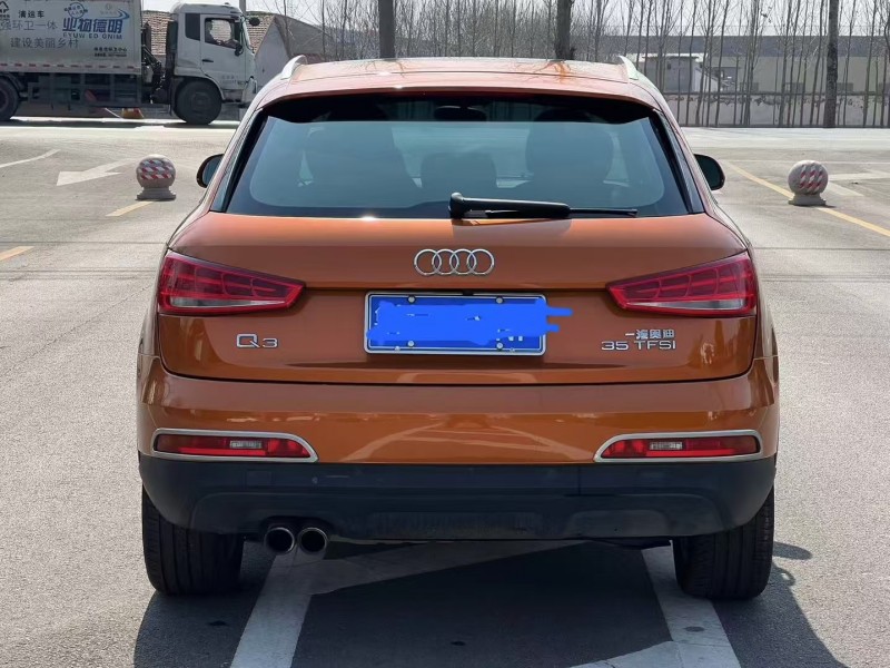 济宁16年奥迪Q38