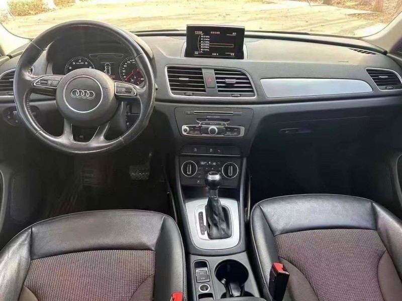 济宁16年奥迪Q34