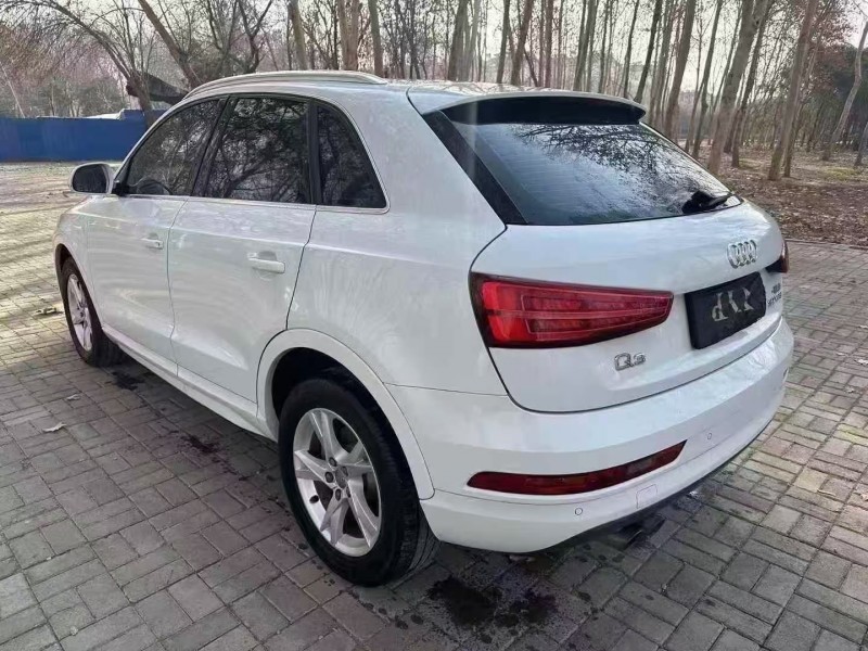 济宁16年奥迪Q38