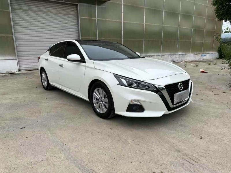徐州19年日產天籟3