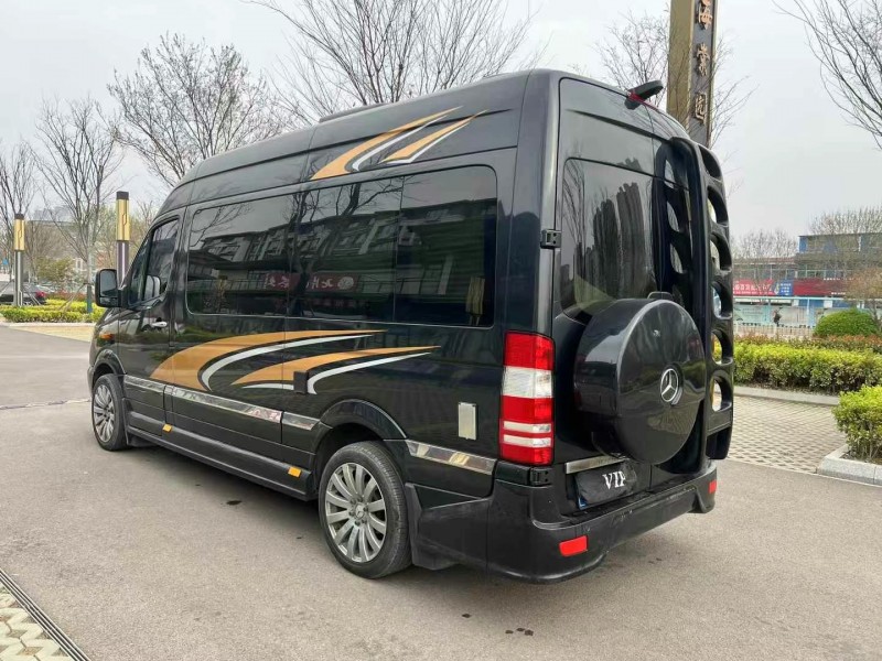 济宁14年奔驰斯宾特7