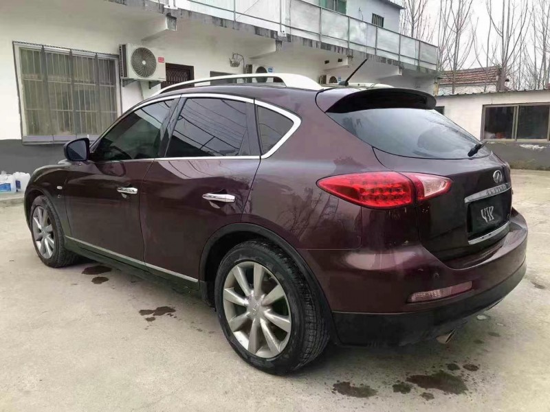 濟寧14年英菲尼迪QX607