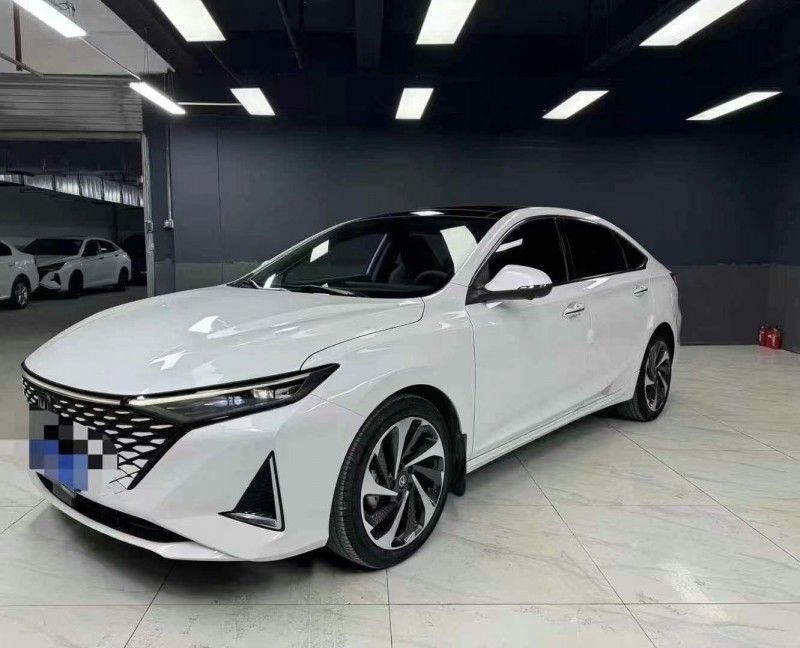 成都23年長安汽車睿騁2