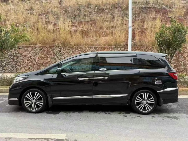 邵阳18年本田艾力绅2