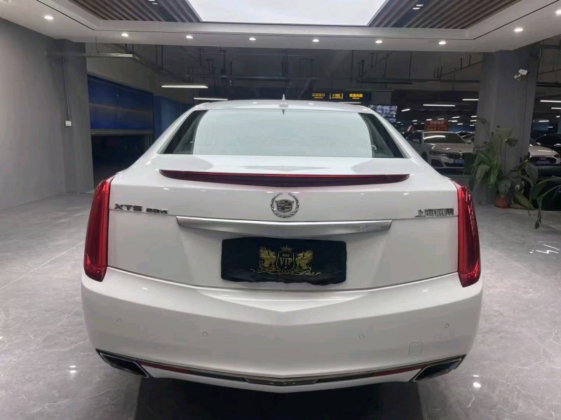 成都13年凱迪拉克XTS9