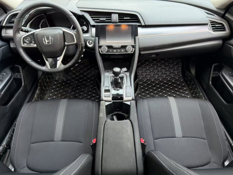 济宁18年本田思域4