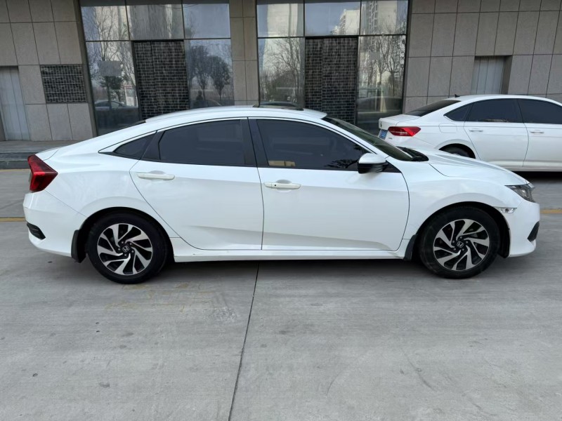 济宁18年本田思域7