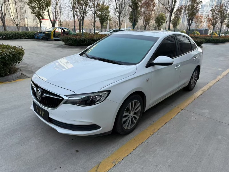 济宁19年别克英朗3