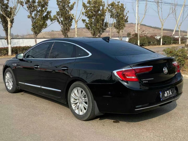 徐州17年别克君越4