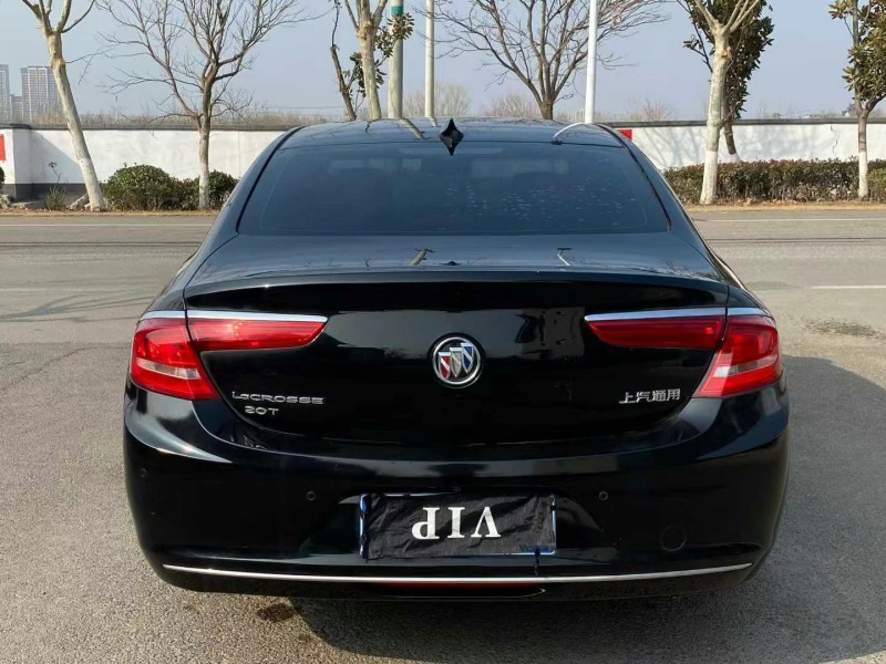 徐州17年别克君越9