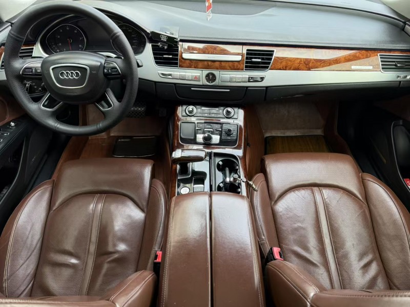 济宁12年奥迪A8L4