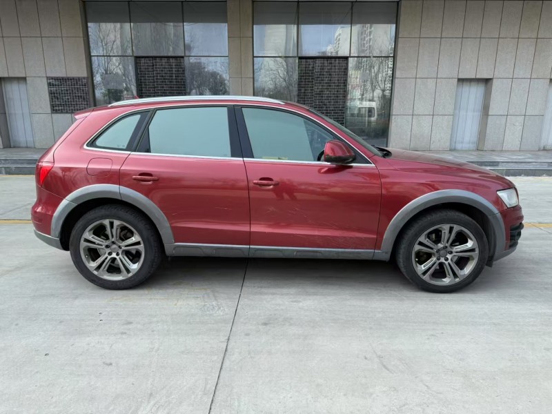 济宁10年奥迪Q57