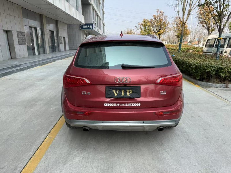济宁10年奥迪Q59