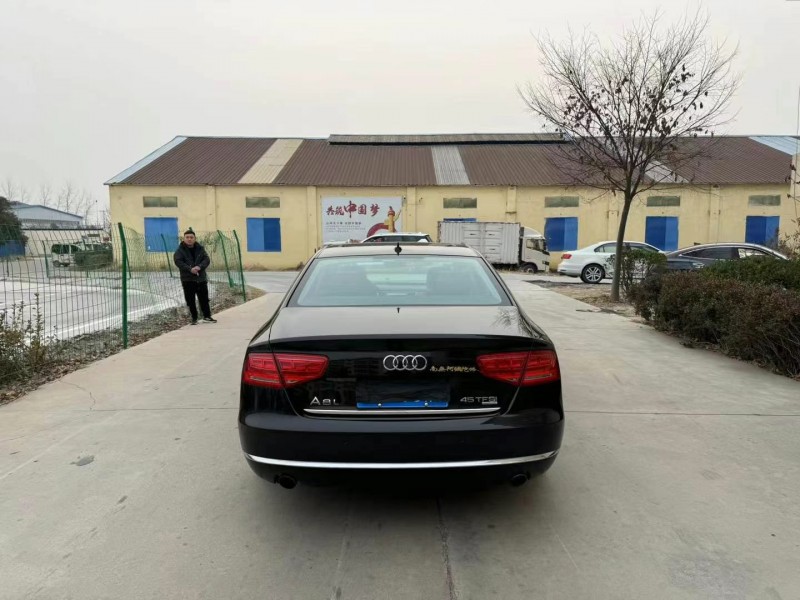 徐州14年奥迪A8L9