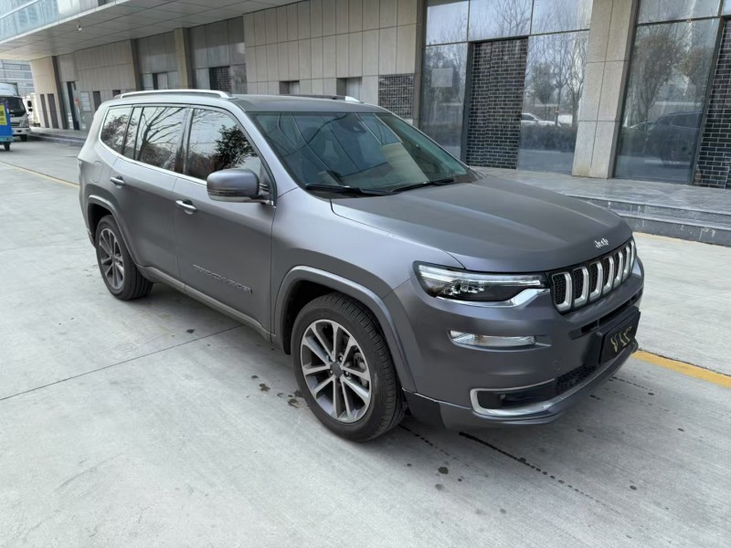 濟寧18年Jeep指揮官2