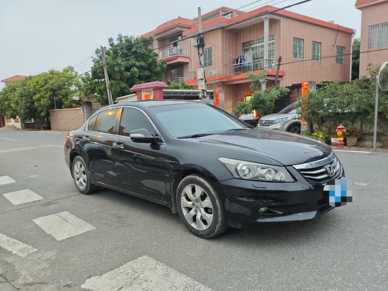 广州11年本田雅阁3