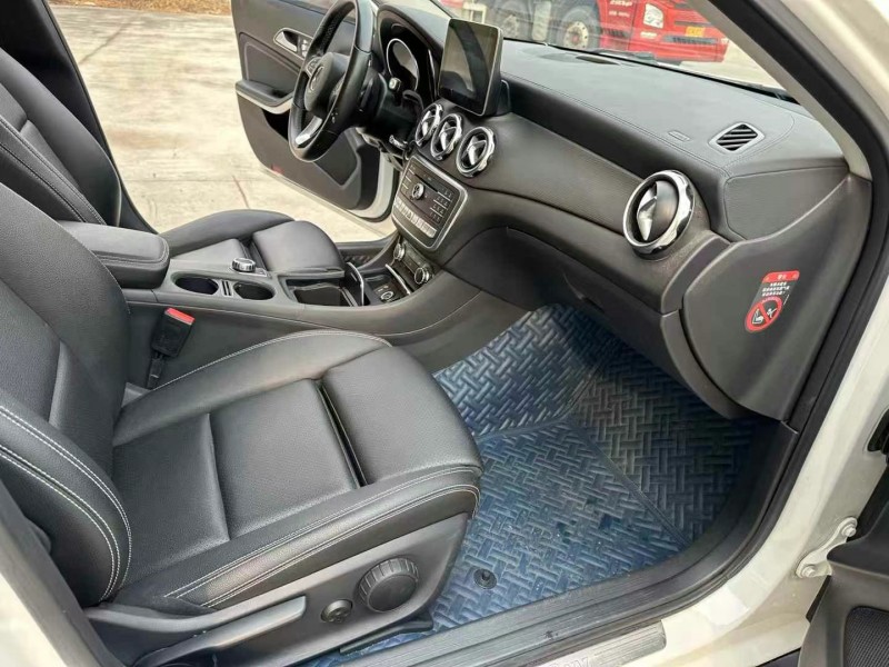 徐州18年奔驰GLA6